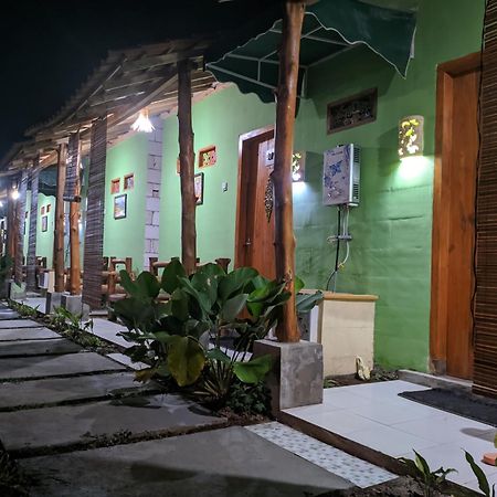 Wooden Kemiren Homestay Banyuwangi Banyuwangi  Exteriör bild