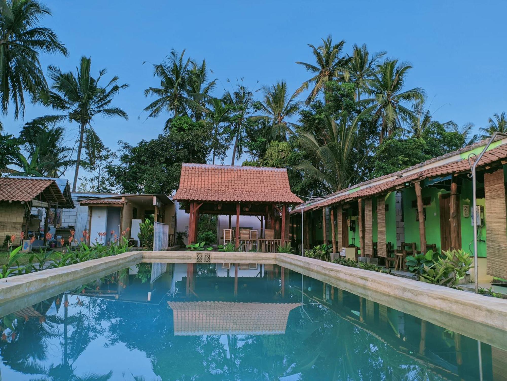 Wooden Kemiren Homestay Banyuwangi Banyuwangi  Exteriör bild