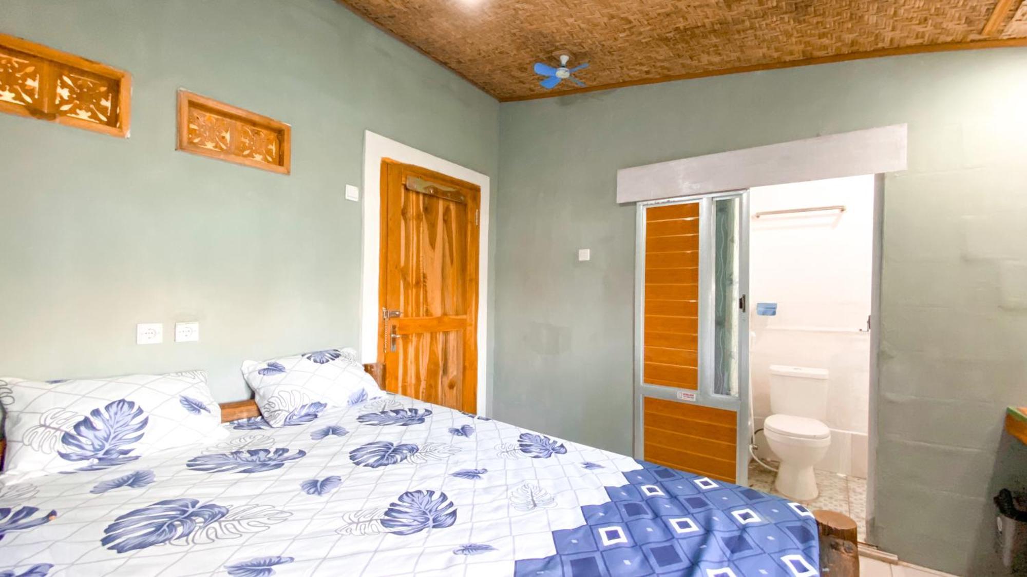 Wooden Kemiren Homestay Banyuwangi Banyuwangi  Exteriör bild
