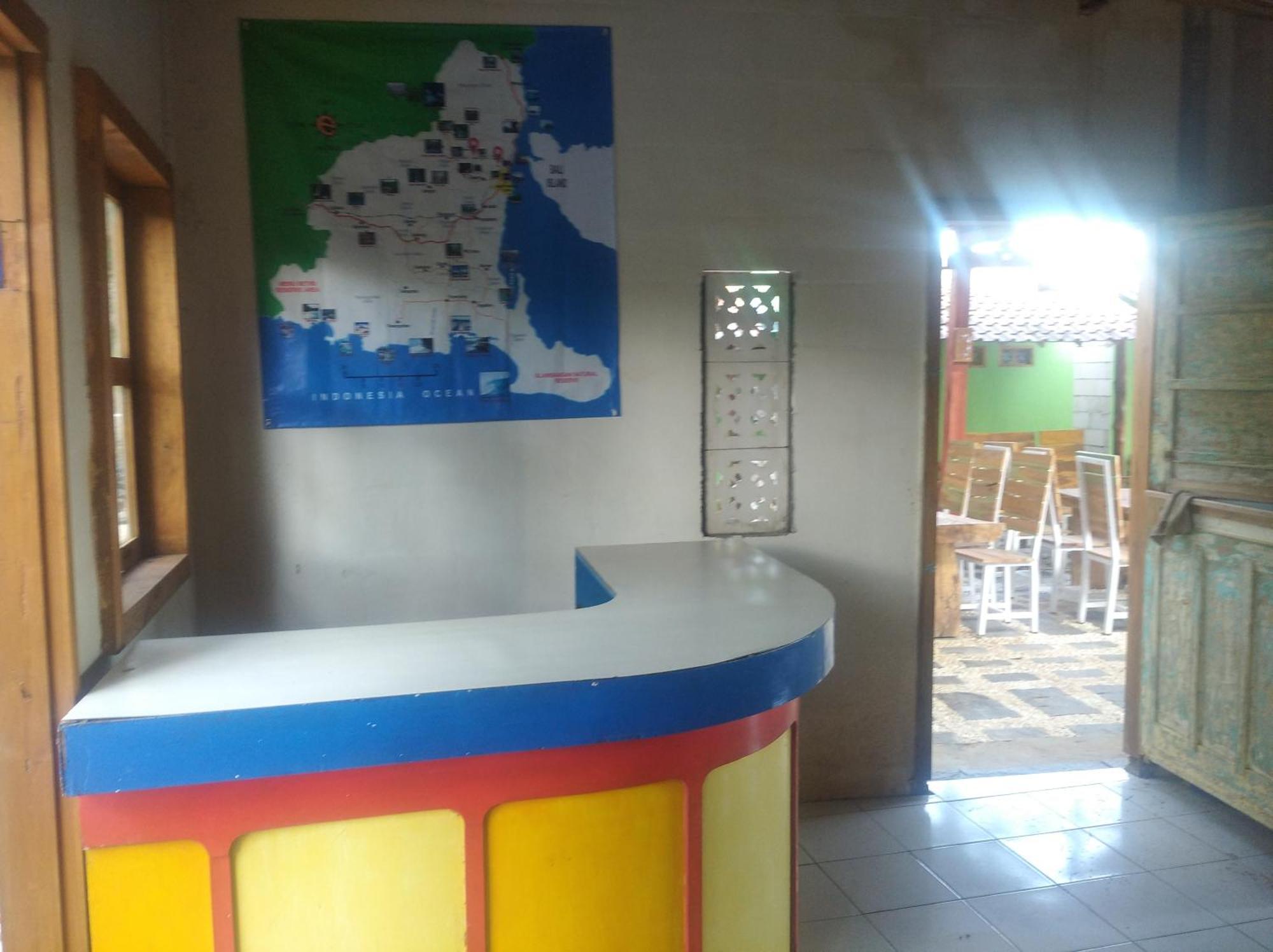 Wooden Kemiren Homestay Banyuwangi Banyuwangi  Exteriör bild